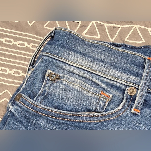 True Religion Womens Raw Hem Denim Shorts Size 31 - Picture 4 of 9